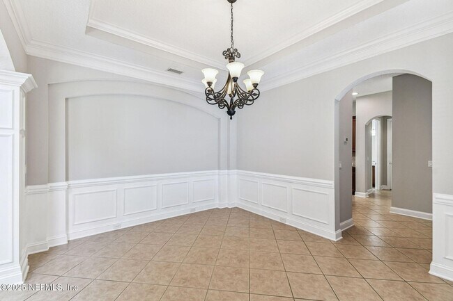 Building Photo - 263 Stonewell Dr