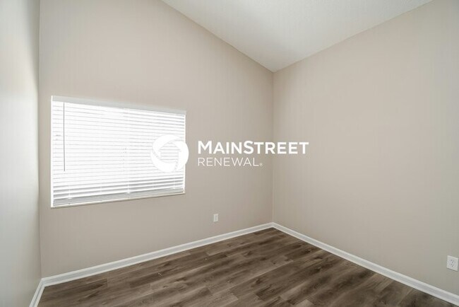 Building Photo - 3 Bedroom Pet-Friendly Home in JACKSONVILLE, FL with Main Street Renewal