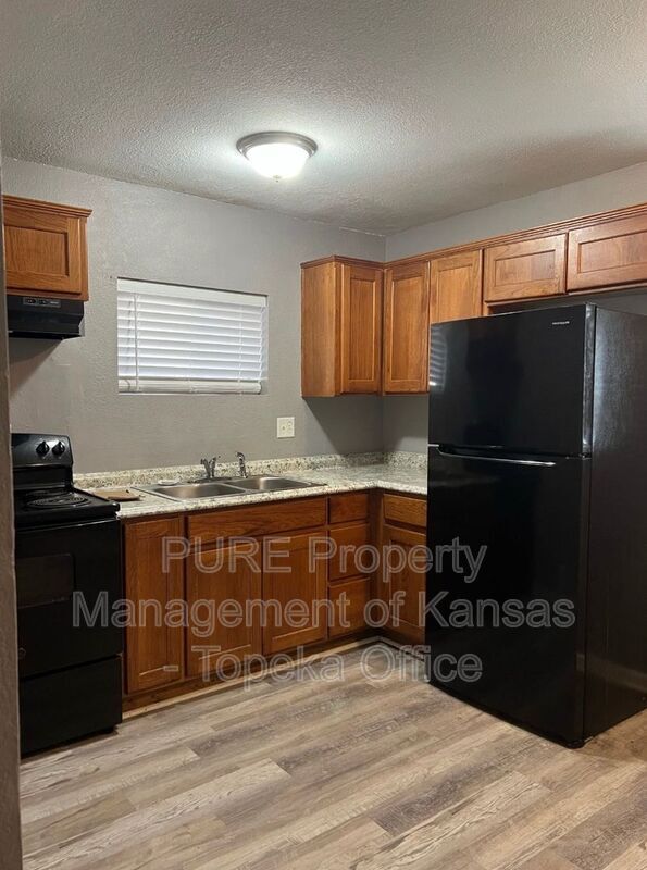 Building Photo - 511 SW Tyler St