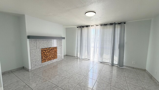 Building Photo - Remodeled 3 bedrooms 2 baths single story home in South San Diego