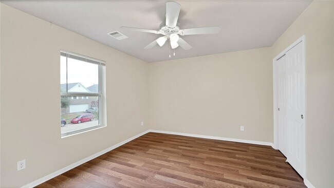 Building Photo - 5050 Ivy Fair Way