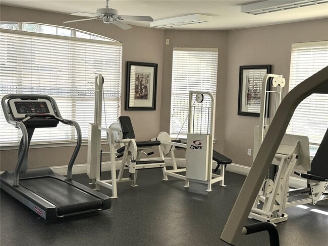 Building Photo - 1101 Vintage Village Ln