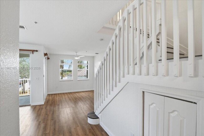 Building Photo - 4435 SW 160th Ave