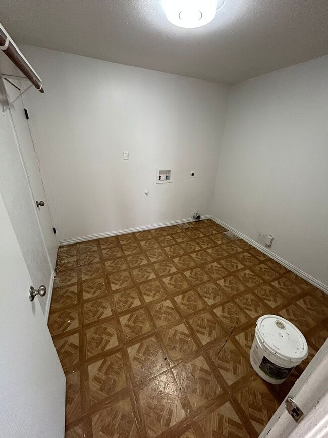 Building Photo - A hassle-free lifestyle