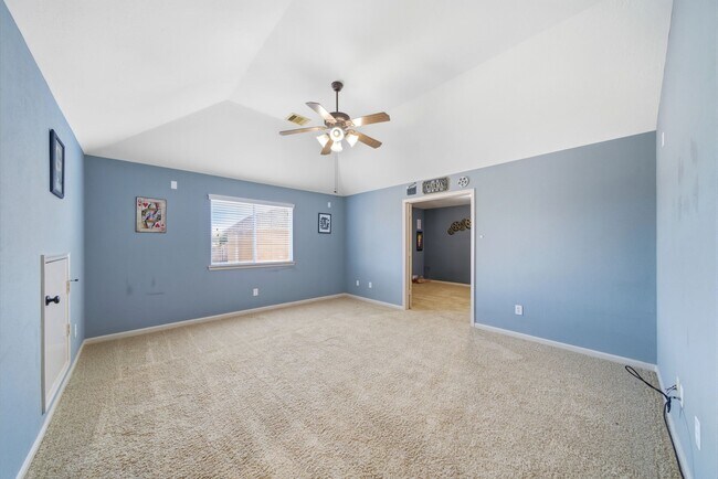 Building Photo - 6302 Pepper Hollow Ln