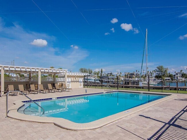 Building Photo - 3200 Gulf Blvd