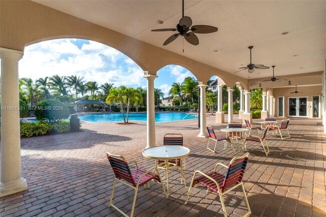 Building Photo - 27301 SW 140th Ct