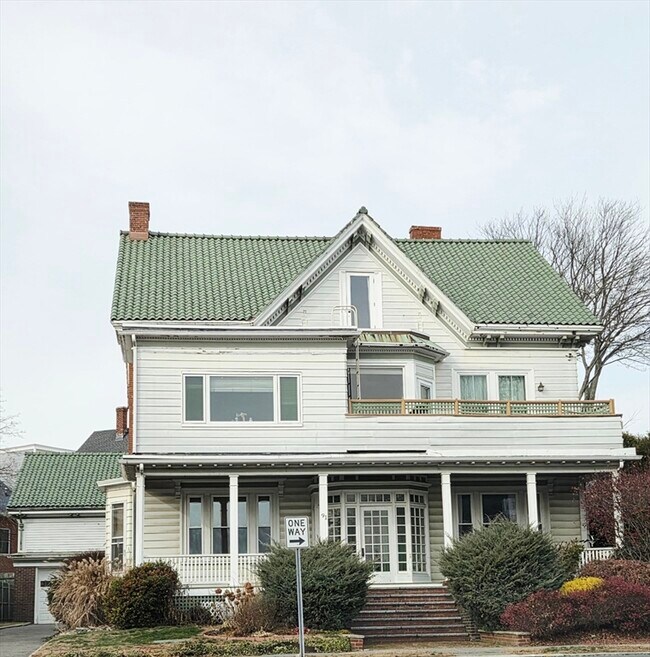 Building Photo - 91 Ocean St