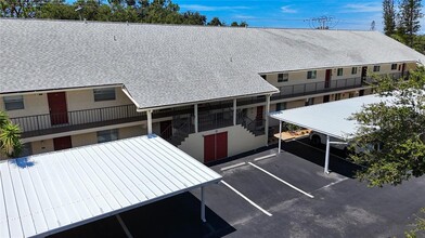 Building Photo - 509 Parkdale Mews
