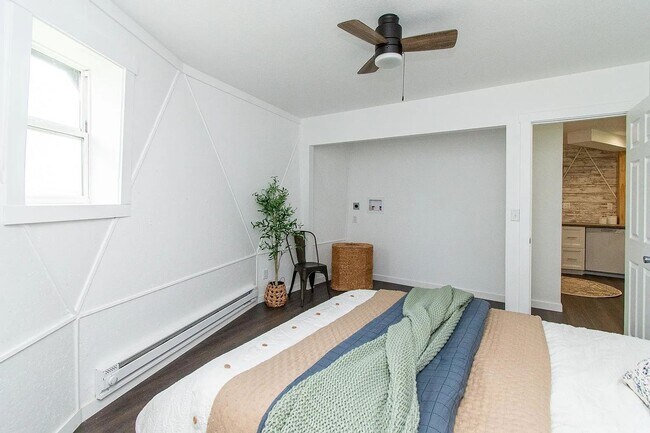 Building Photo - 2-bedroom 1 bath