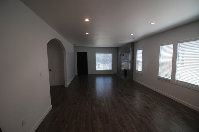 Building Photo - 5835 5th Ave