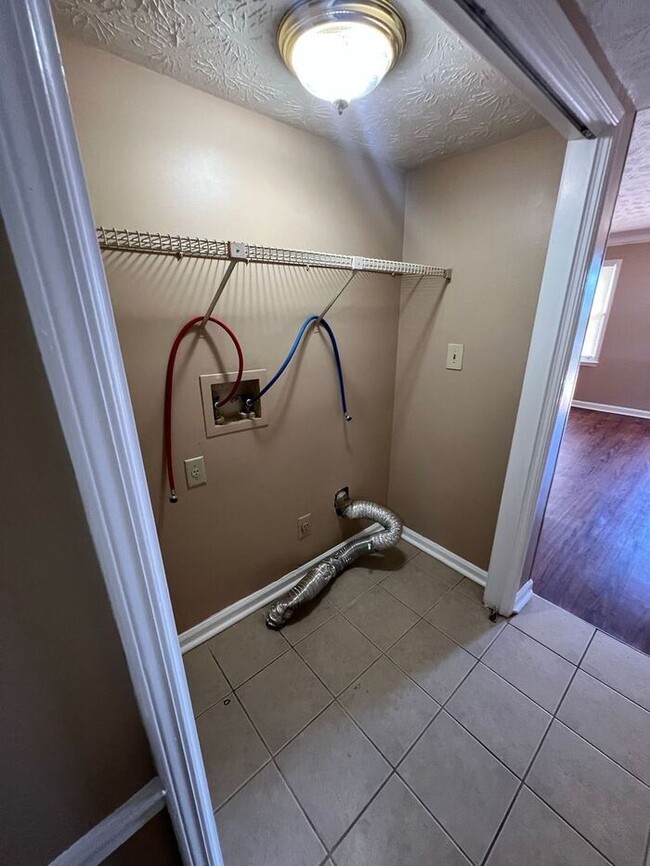 Building Photo - !!!WARNING: AVOID SCAMS CONFIRM RENTAL AT ...