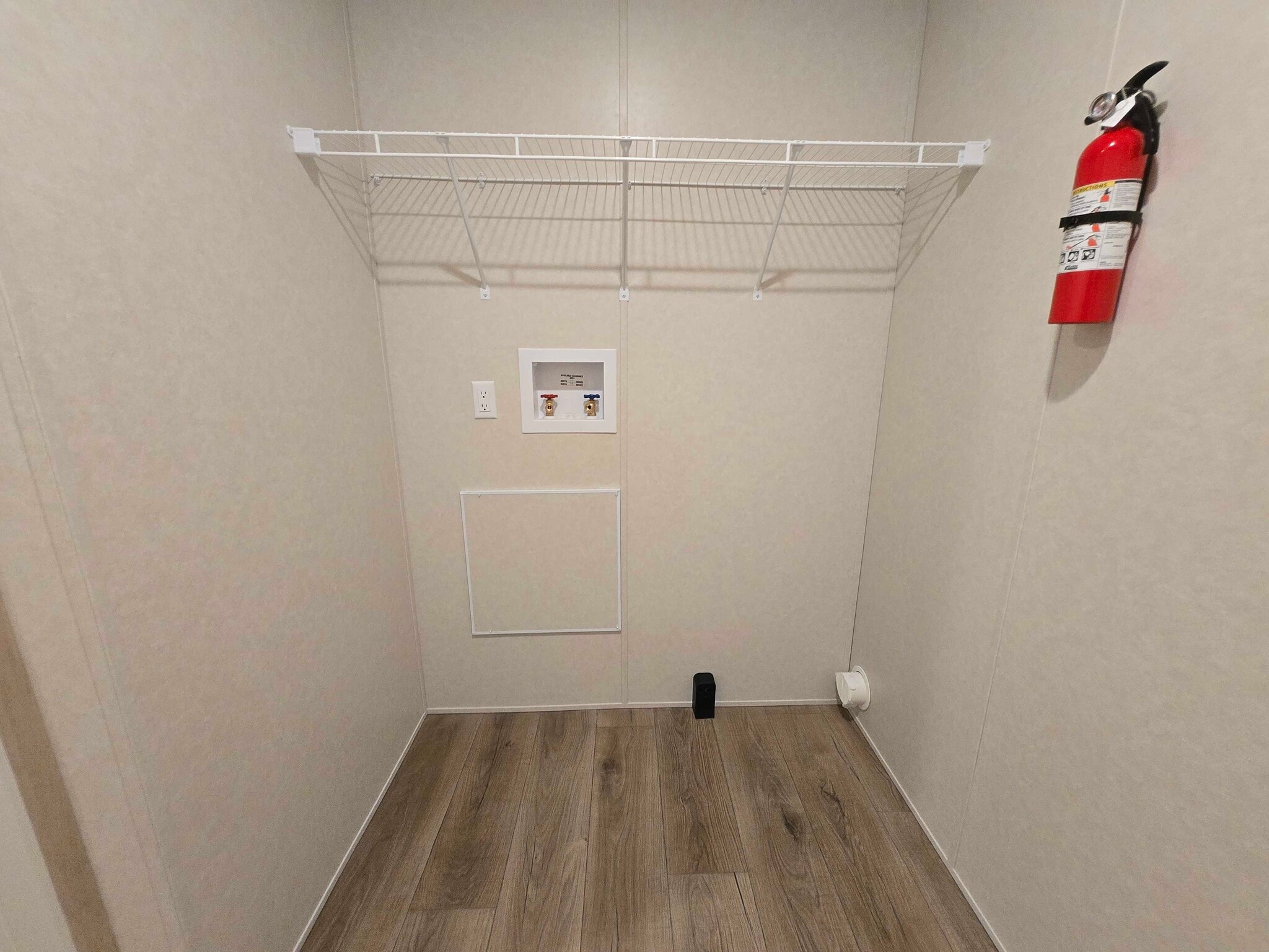 Building Photo - 52885 Van Buren Ct