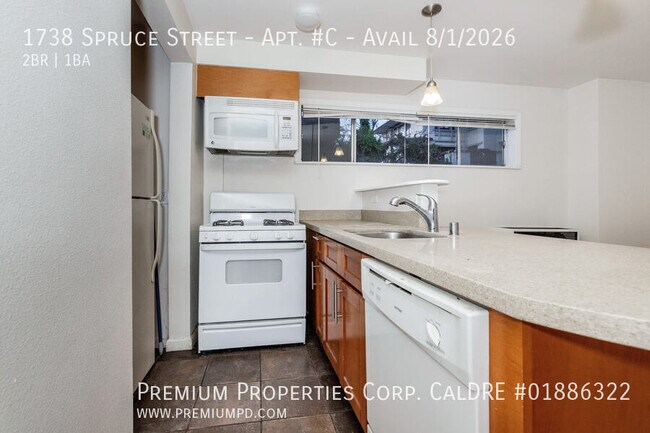 Building Photo - 1738 Spruce St