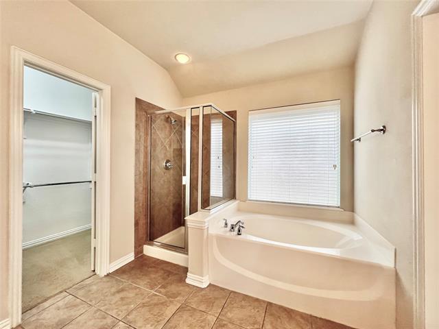 Building Photo - 5423 Childress Dr