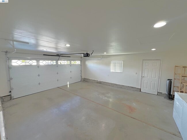 Building Photo - 5237 Waller Ave