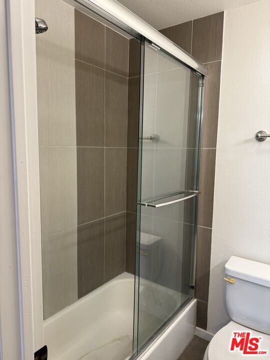 Building Photo - 900 E Lomita Ave