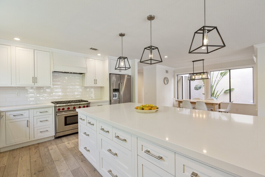 Kitchen - 6146 Shadycreek Dr