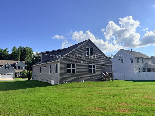 Building Photo - 101 Brody Pne Wy