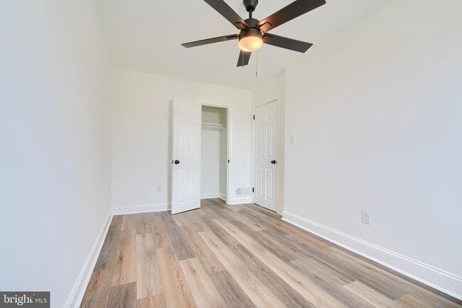 Building Photo - 2204 Redthorn Rd