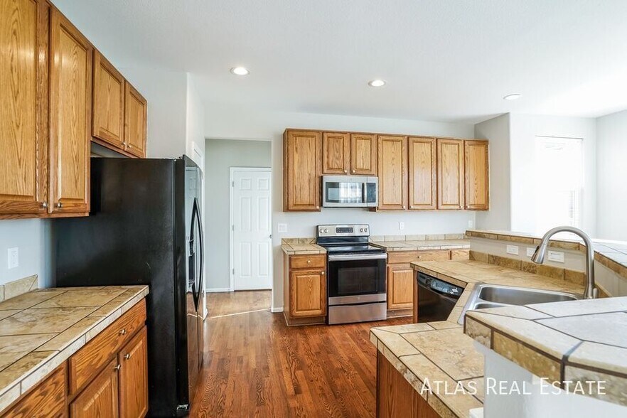 Building Photo - 1818 Walton Dr