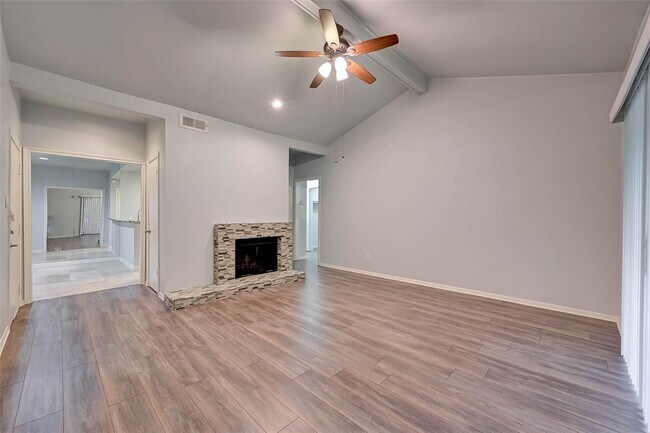 Building Photo - 11711 Memorial Dr