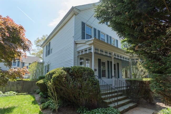 Primary Photo - 75 12th Ave