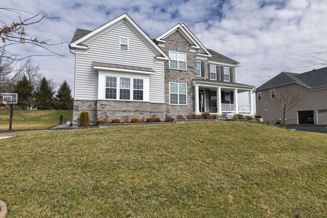 Building Photo - Luxury Home in Greenville Overlook