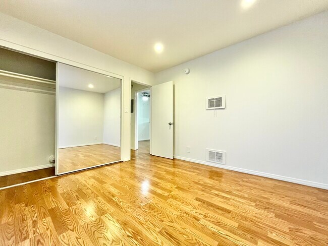 Building Photo - 4098 Arch Dr