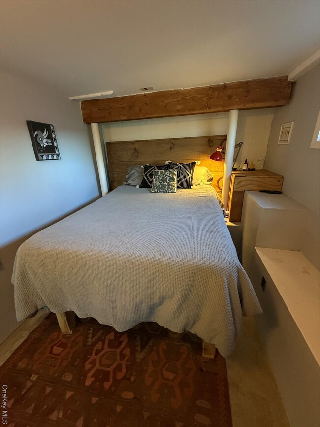 Building Photo - 16A Shadyside Ave