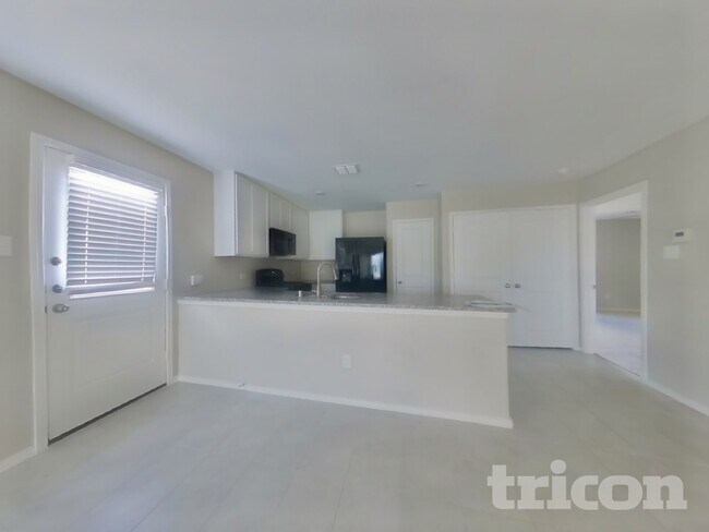 Building Photo - 11852 Mancos Trl