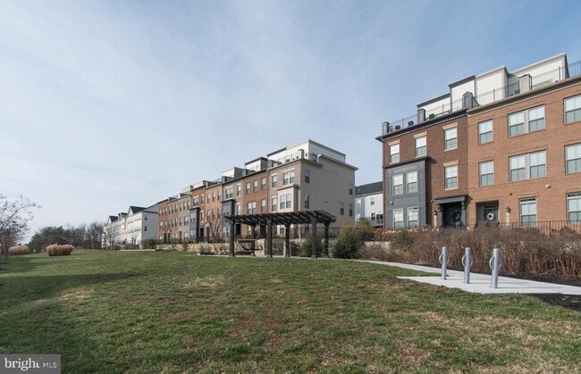 Building Photo - 14337 Potomac Heights Ln