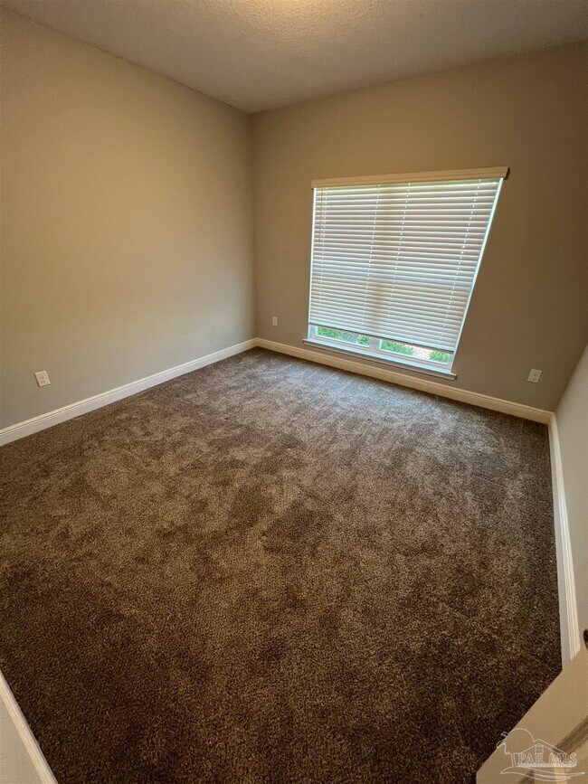 Building Photo - 5779 Dunbar Cir