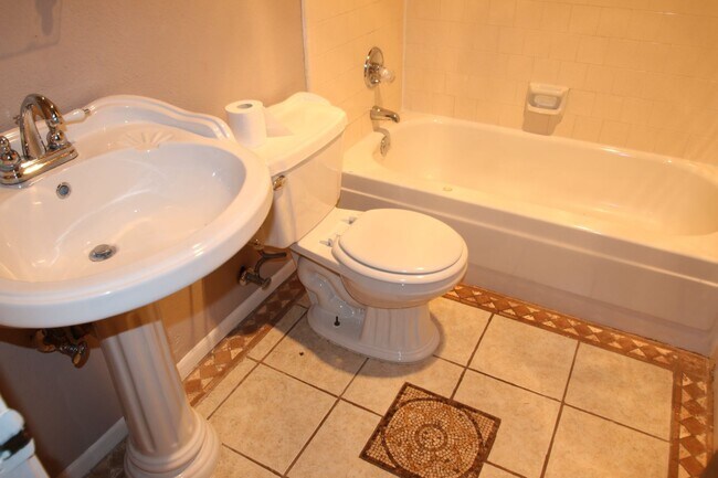 Building Photo - Cozy 3/2 Burleson Charmer | Wood-Burning Fireplace | 2-Car Garage | Pet-Friendly