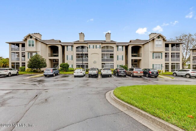 Building Photo - 400 Sandiron Cir