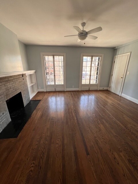 Living Room 3 - 4931 Laclede Ave