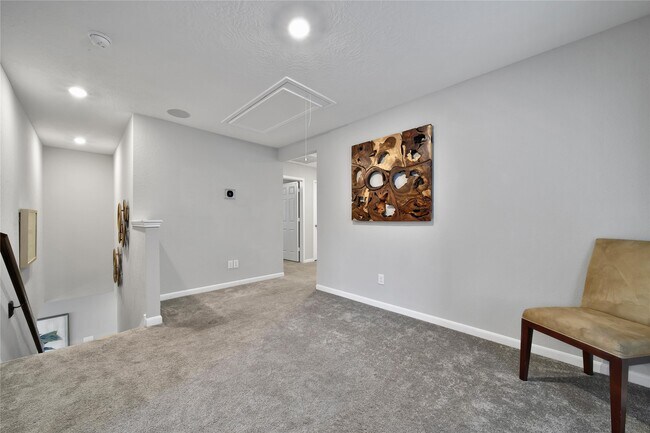 Building Photo - 3306 Forest Dr