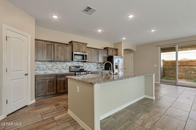 Building Photo - 2808 Tierra De Moyo Pl