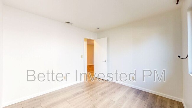 Building Photo - 1417 Gregory Ct