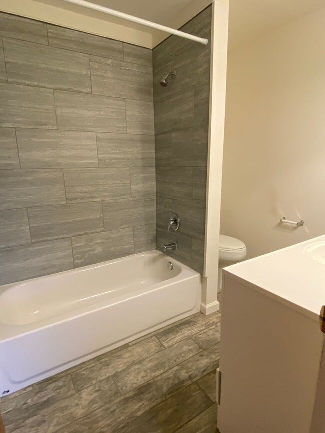 Building Photo - 1328 Woodmoor Ln