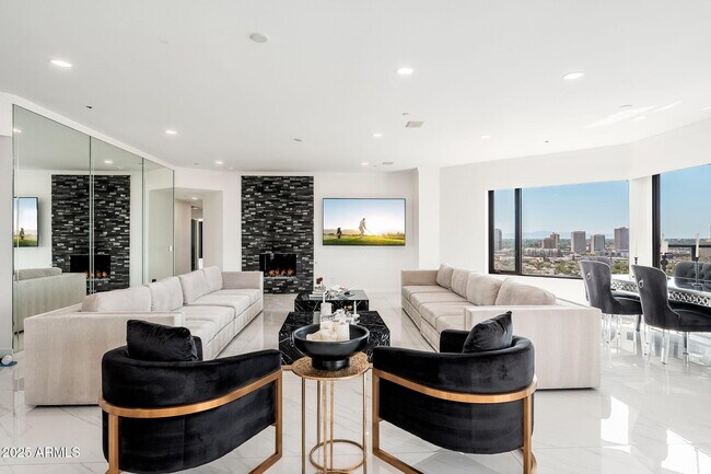 Building Photo - 1040 E Osborn Rd