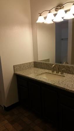 Building Photo - 2069 California Ave