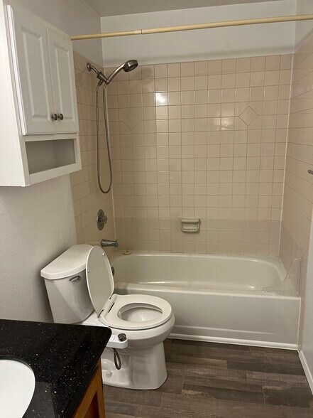 Building Photo - 1526 192nd St SE