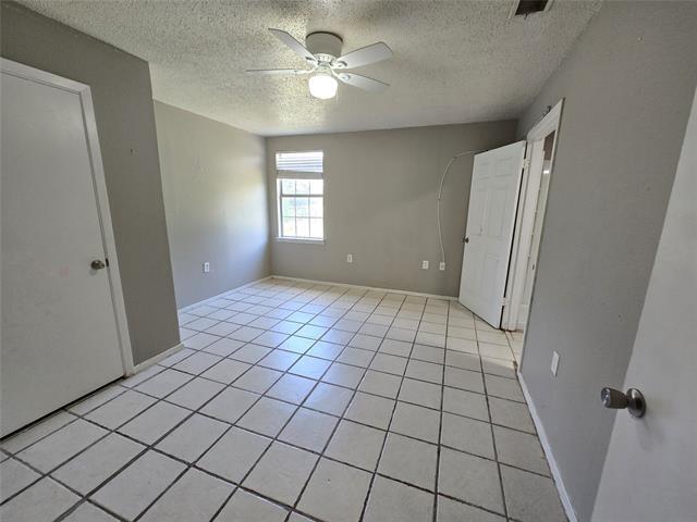Building Photo - 7394 Cottonwood Creek Rd