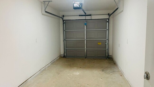 Building Photo - ? Live in Style: 3-Bed, 2.5-Bath Houston H...