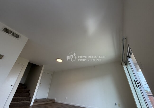 Building Photo - 3830 Fairfax Way