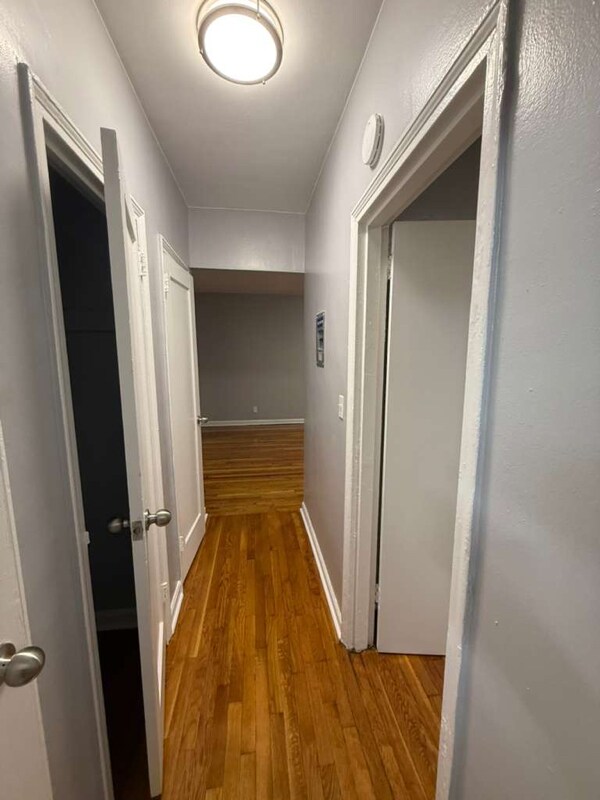 Building Photo - 4 Chestnut St