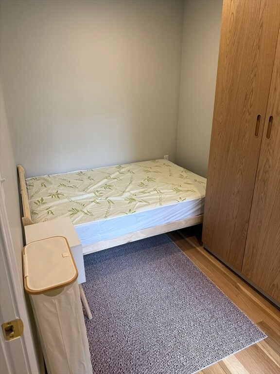 Building Photo - 54 Melrose St