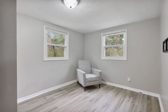 Building Photo - Adorable 3 bedroom 1 bathroom home!
