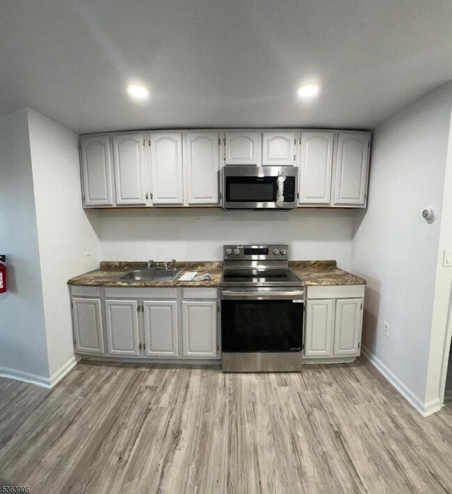Primary Photo - 74 Eaton Pl